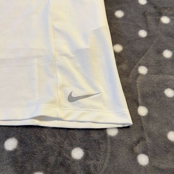 NIKE DRI-FIT White Tennis Skirt - Size XL - Picture 3 of 10